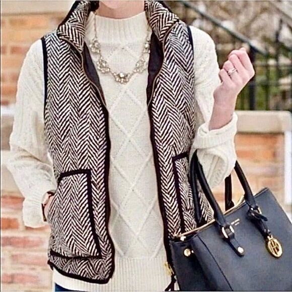 J. CREW Factory Women Black Chevron Quilted Lined Vest Full Zip Pockets Size XSS - Picture 1 of 5